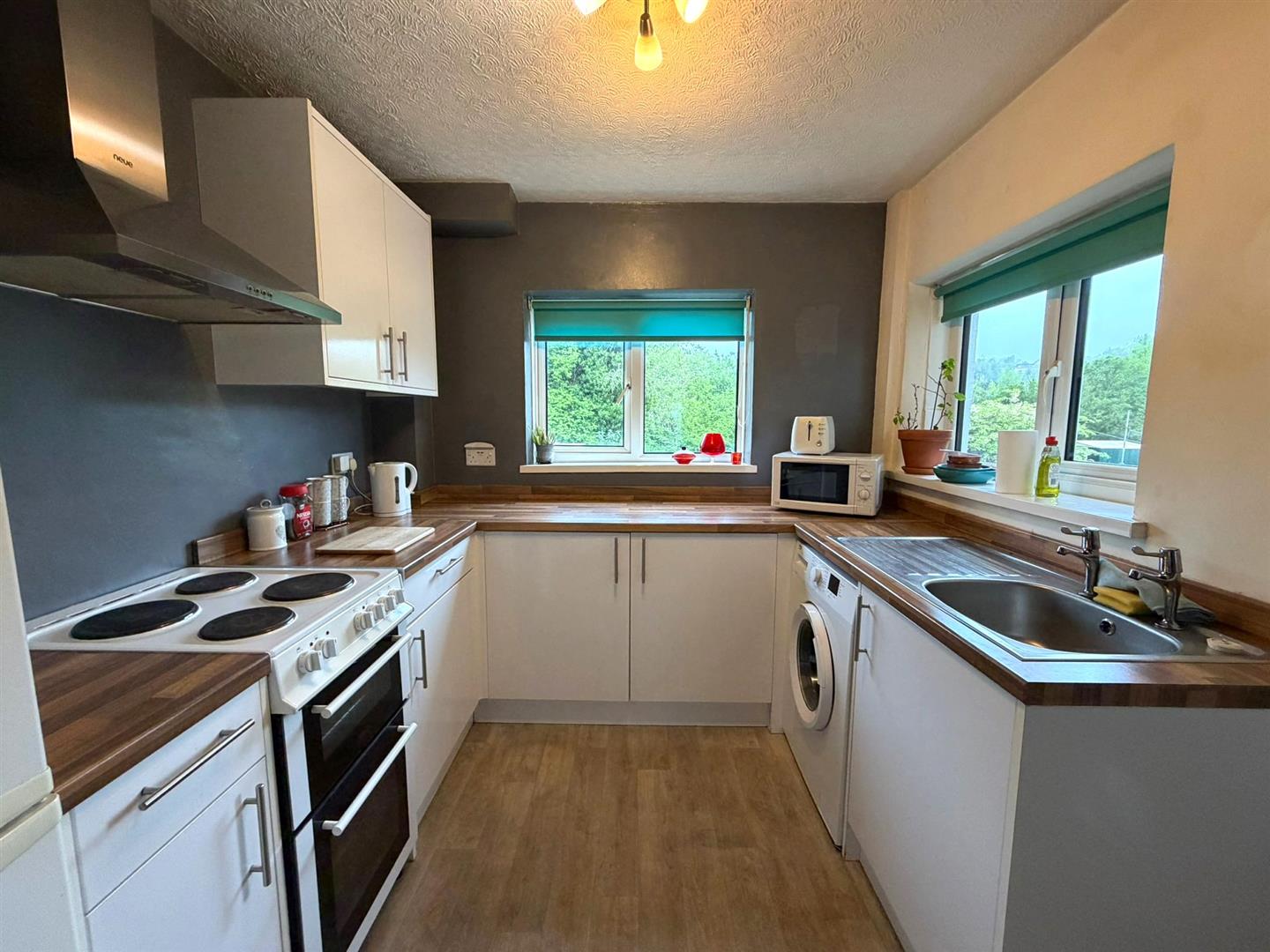 Courtney Street, Manselton, Swansea, SA5 9NY